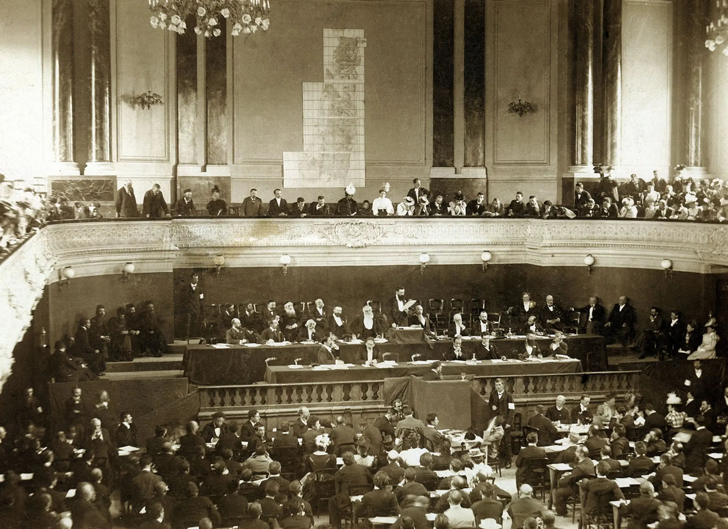 Herzl bei der Eröffnungsrede am Zweiten Zionistenkongress vom 28. bis 31. August 1898